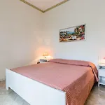 Casa vacanze Yellow-house 100 Meters From The Sandy Avola